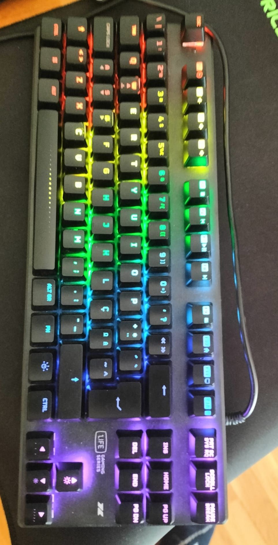 Teclado gaming usado