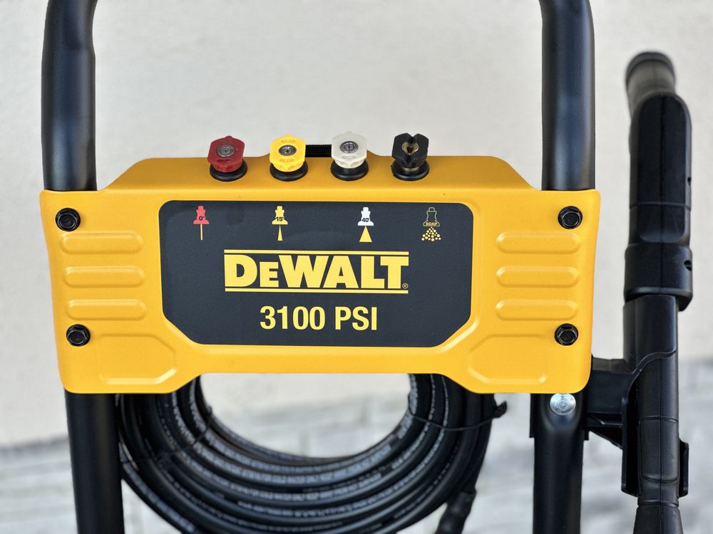 Mocna myjka spalinowa DEWALT silnik Honda 200 bar 12gwar