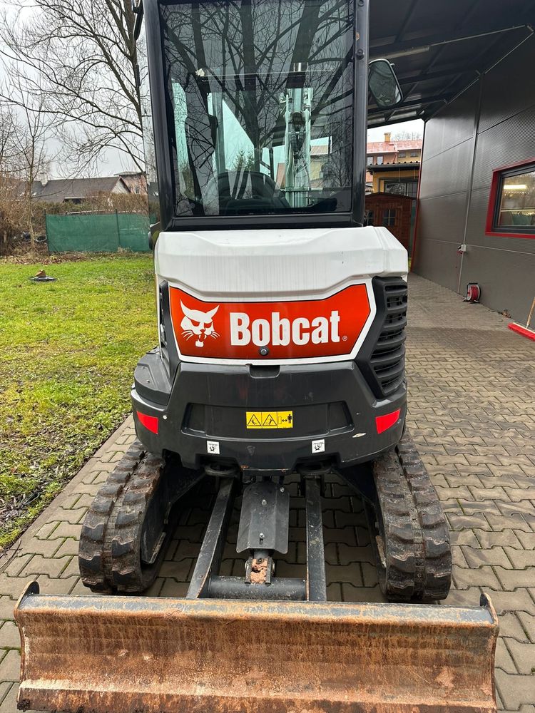 Minikoparka Bobcat E-26  589mtg  umowa jak nowa