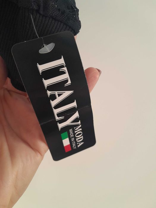 Nowa bluzeczkq z koronka