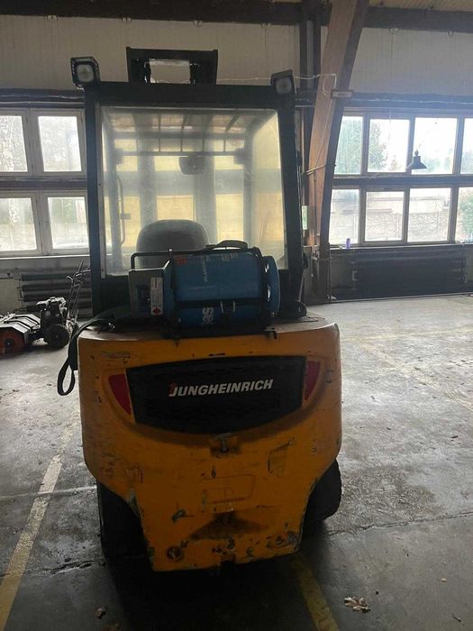 Jungheinrich TFG 435 3,5t, LPG, 4300 mm, 3500 mh – mało używany 2007r.