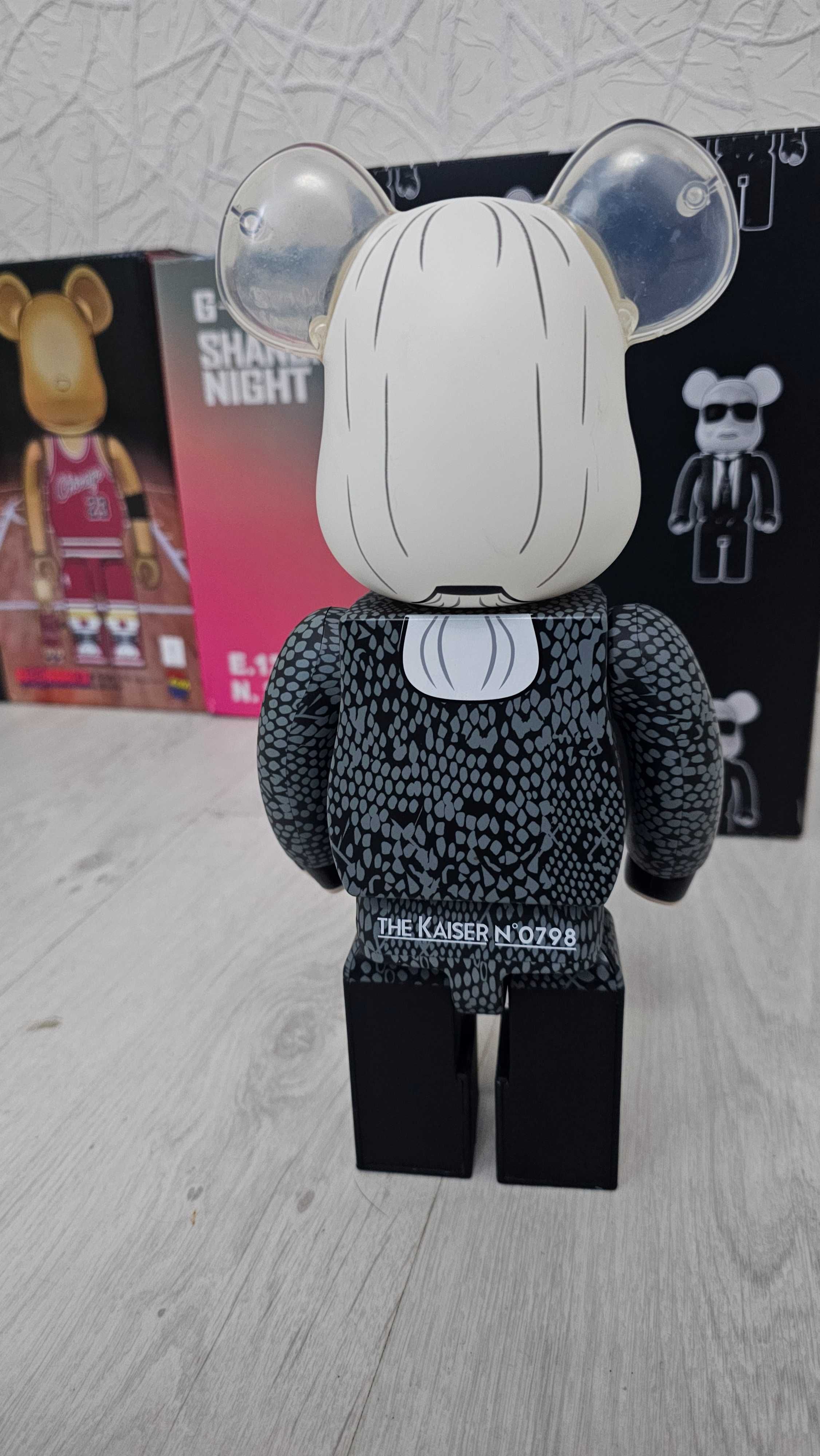 Bearbrick KARL Lagerfeld 400%