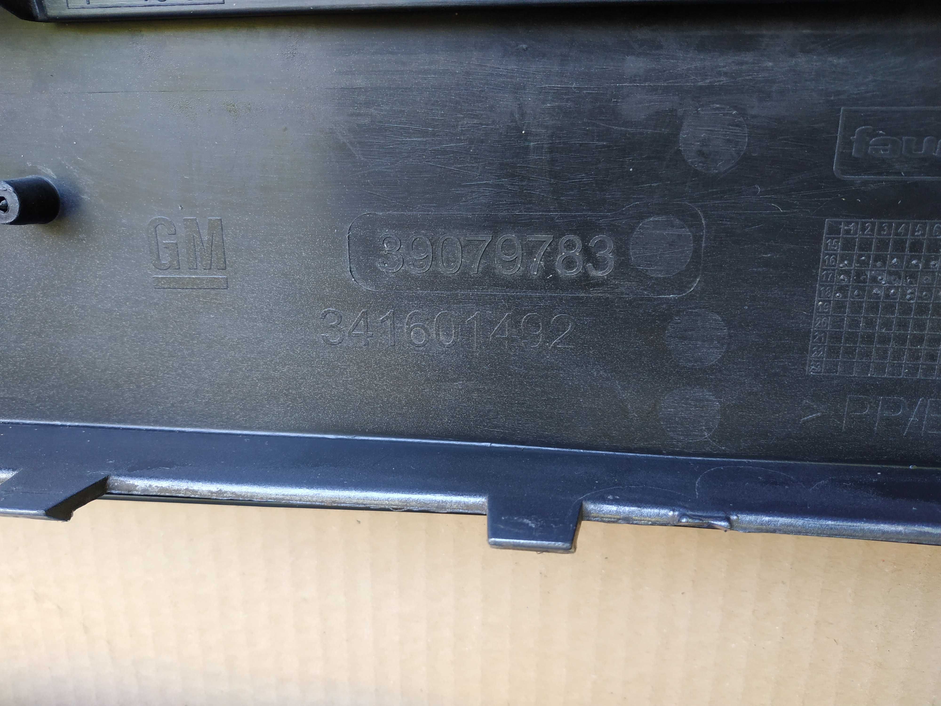 opel zafira c lift  zderzak grill atrapa chrom