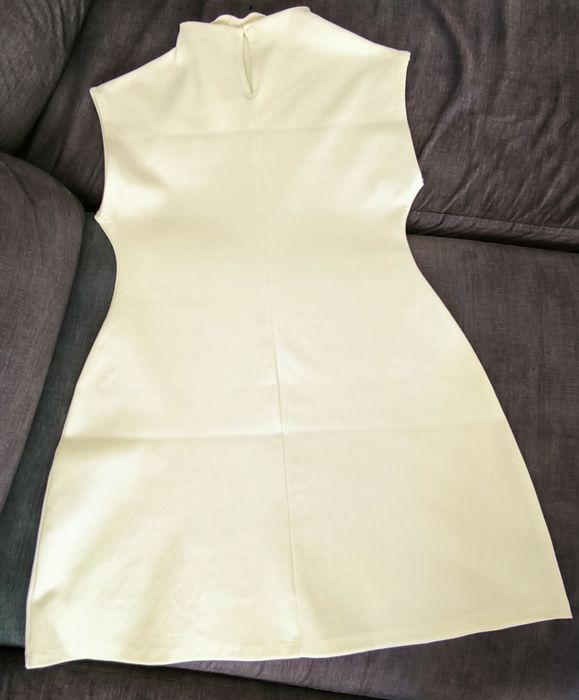 Vestido Bege em ótimo estado