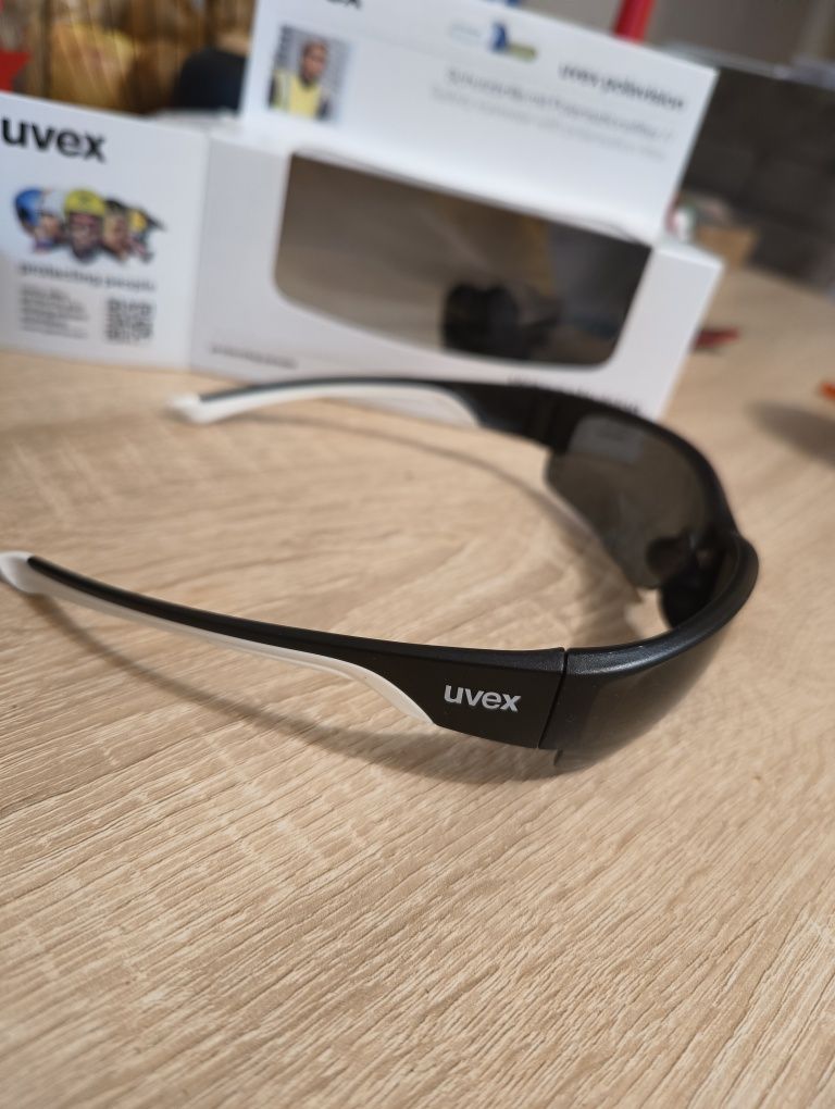 Nowe okulary Uvex Polavision