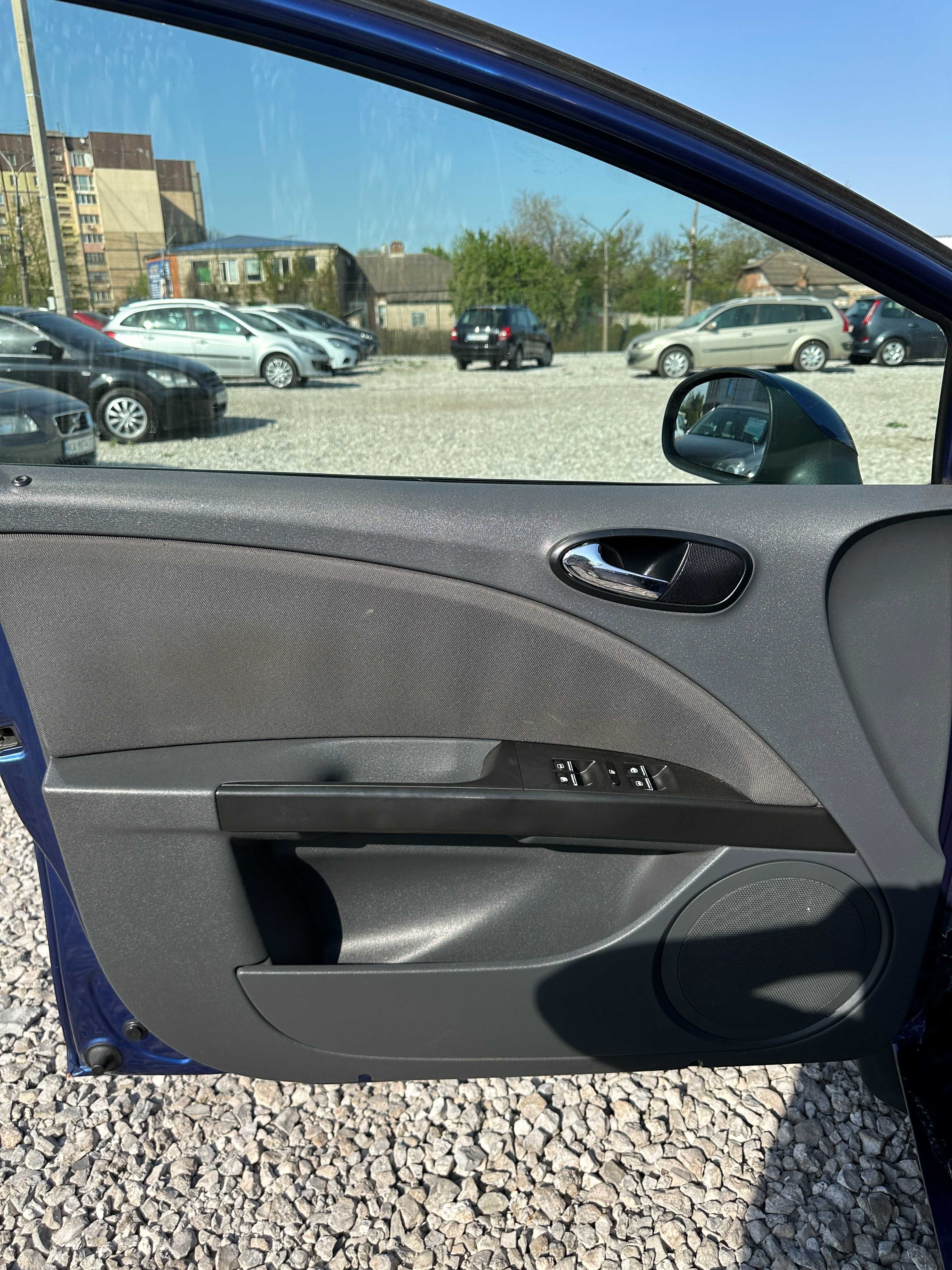 Продам Seat Leon 2006 рік можлива розстрочка,кредит!