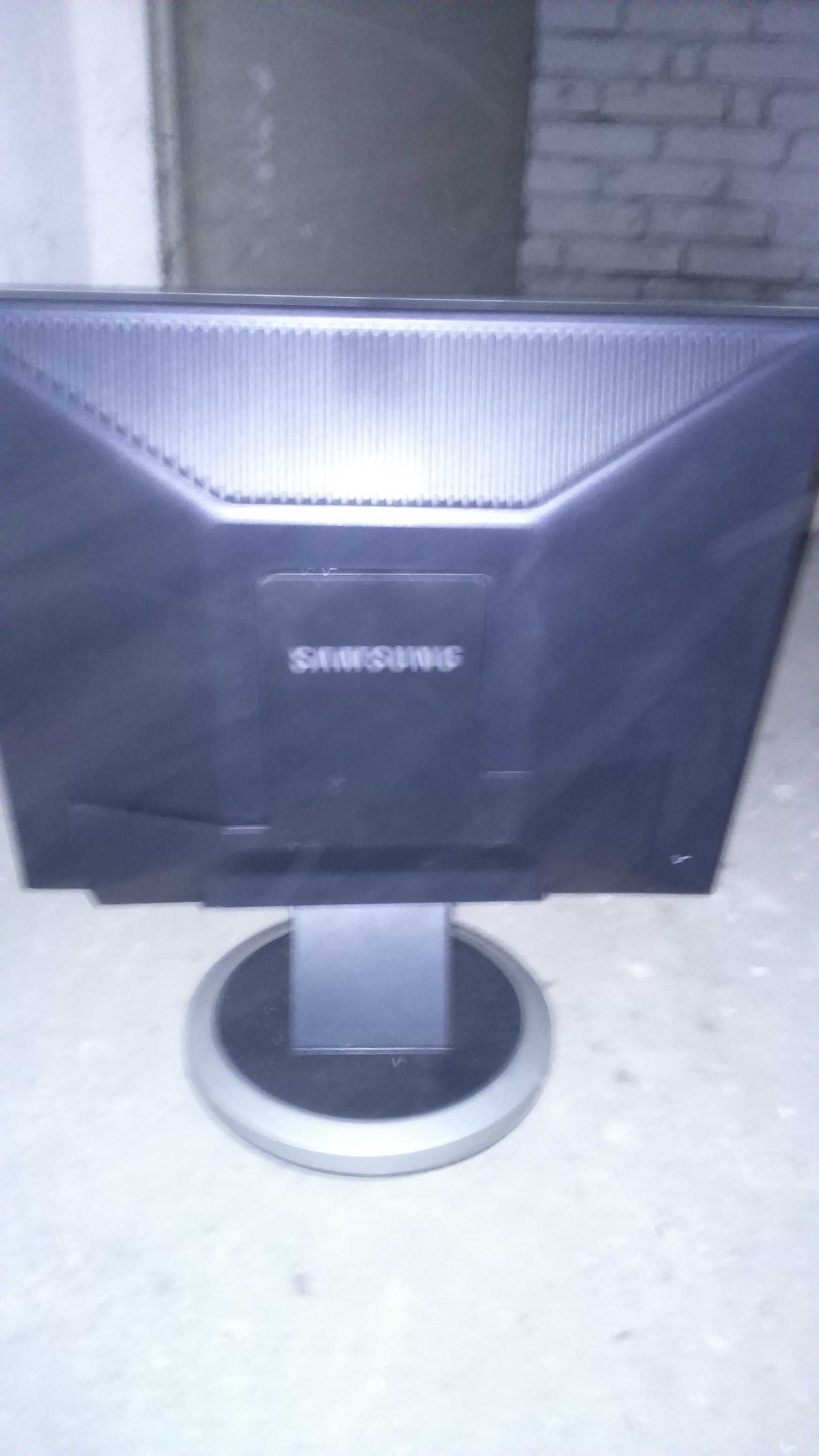 Monitor firmy samsung