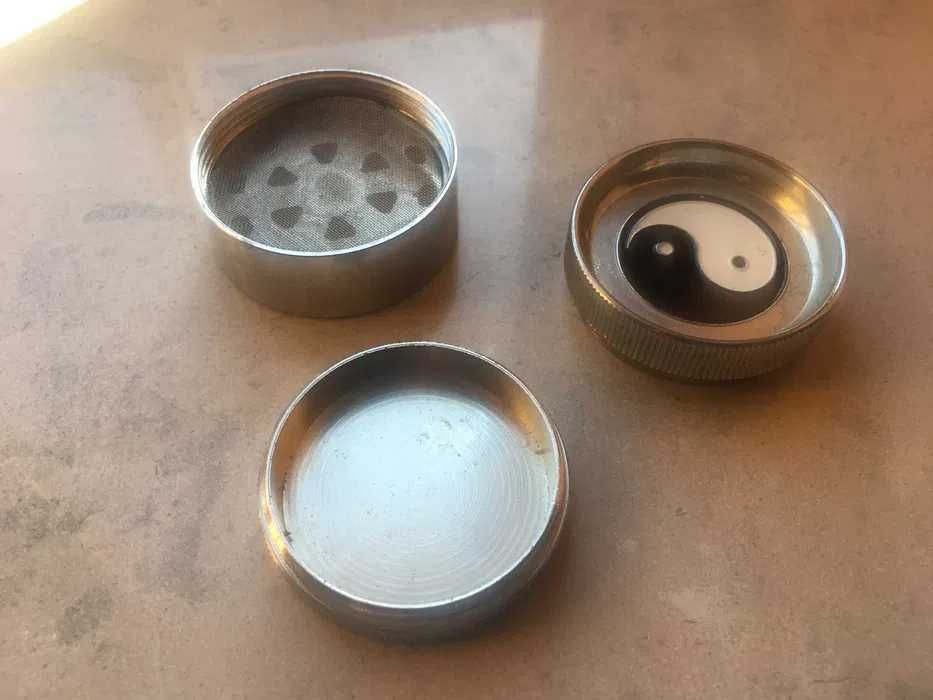 Grinder Metálico