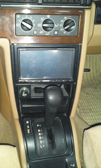 Автомагнитола 2 DIN c тел. зв"язком.