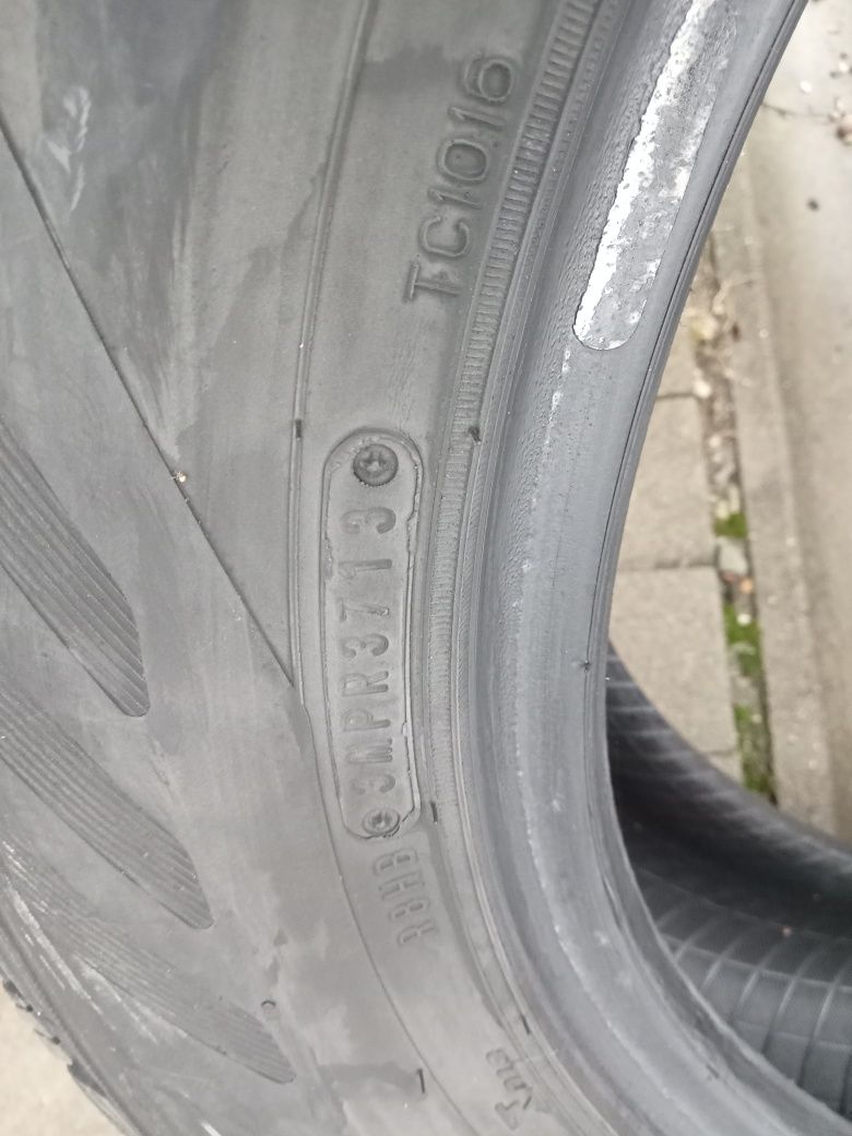 2x Opony Używane Całoroczne 215/65R16 Dunlop