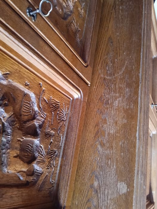 Meblościanka rzezbiona