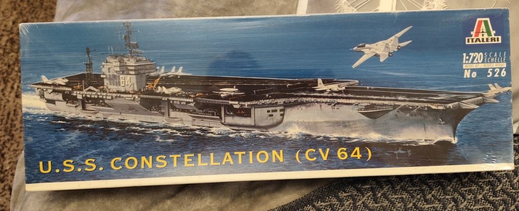 Модель корабля фірма Italeri масштаб 1:7200 назва авіаносець  CV-64