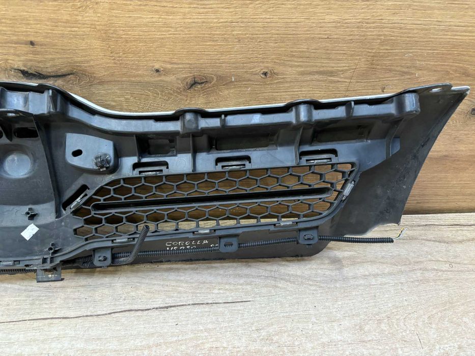 Grill atrapa zderzaka Toyota Verso II