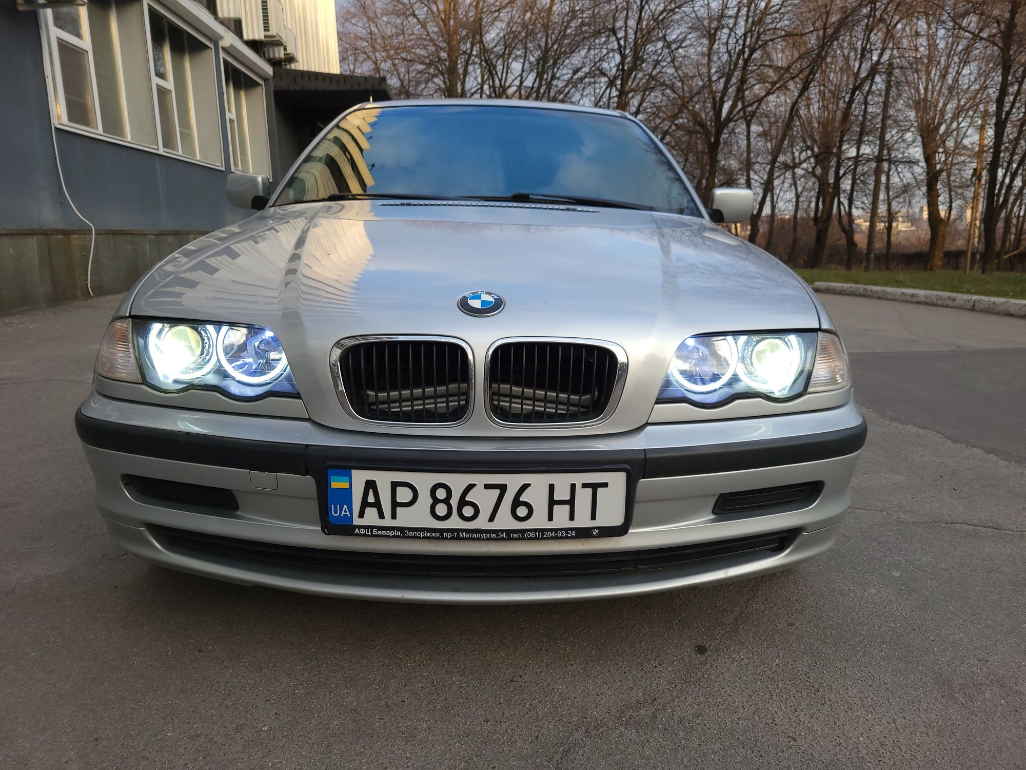 Продам BMW E46 седан