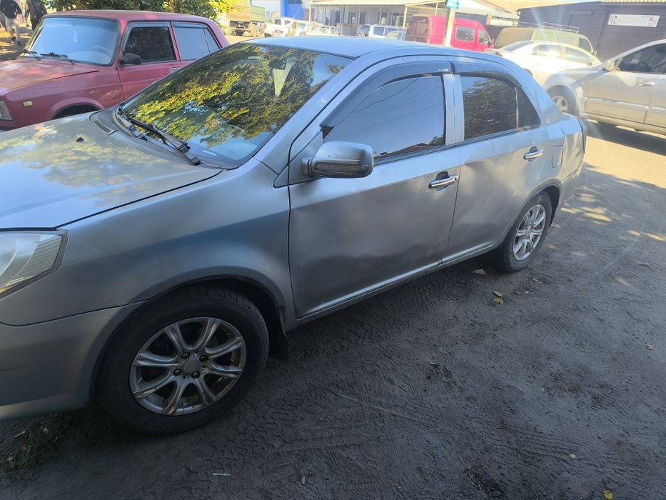 Срочно(Мартове),Продам автомобіль ,газ/бенз