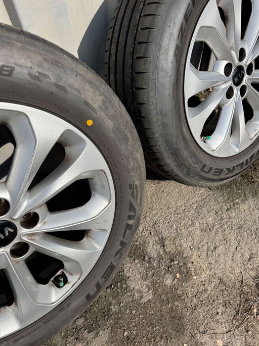 R18 Sorento Santa Fe Kia Hyundai 235 60 R18