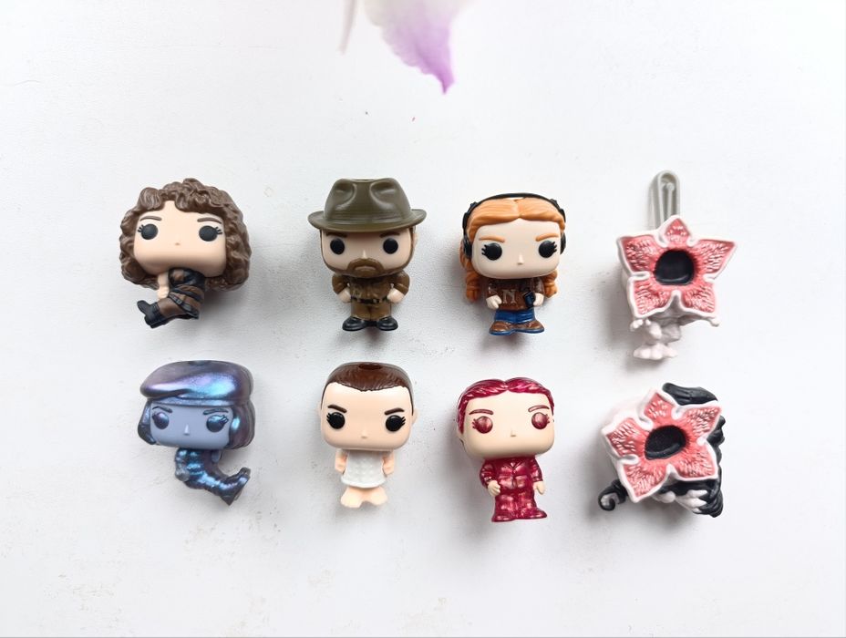 Kinder joy Stranger things Кіндер Джой Фігурки кіндер Дивні Дива