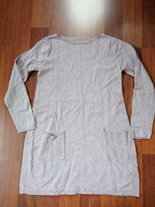 Rozm. M, Szaro - beżowa tunika z długim rękawem