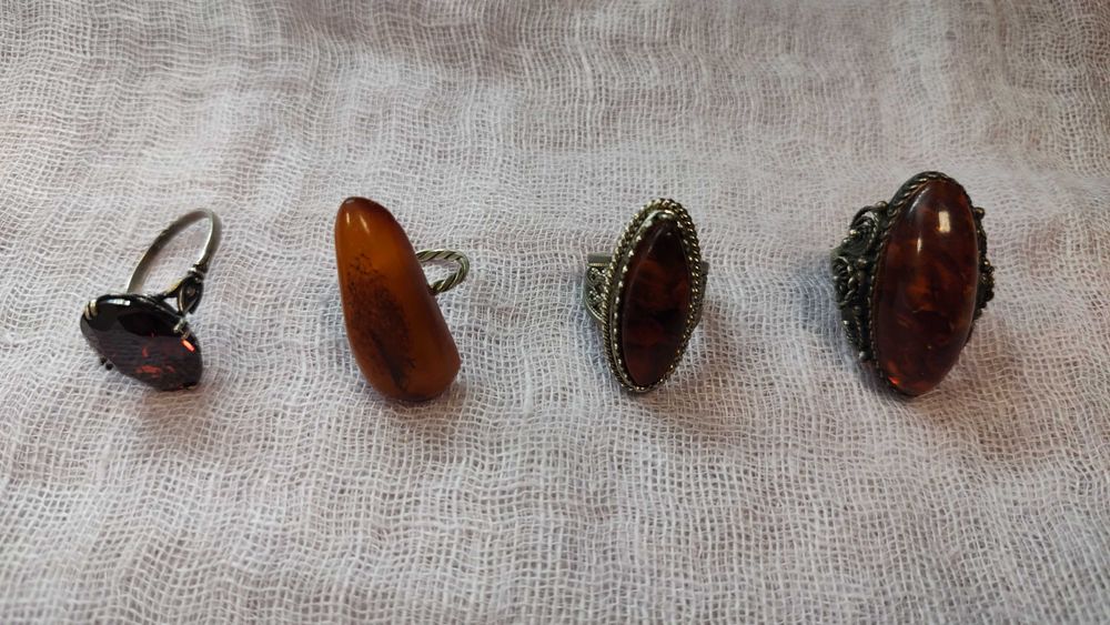 Бижутерия , брошки , кольца, запанки