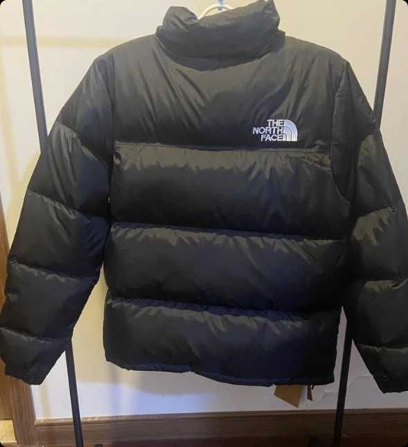 Kurtki zimowe_TheNorthFace_700 damski ASIA.M