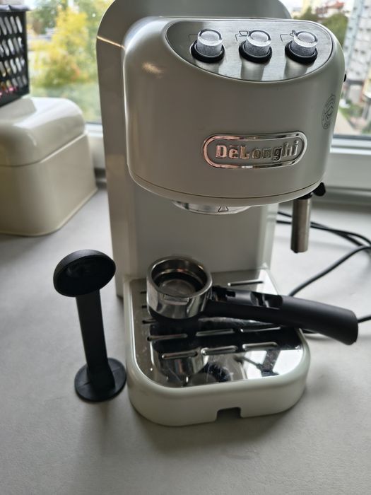 Ekspres kolbowy DeLonghi EC 251W - kolbowy