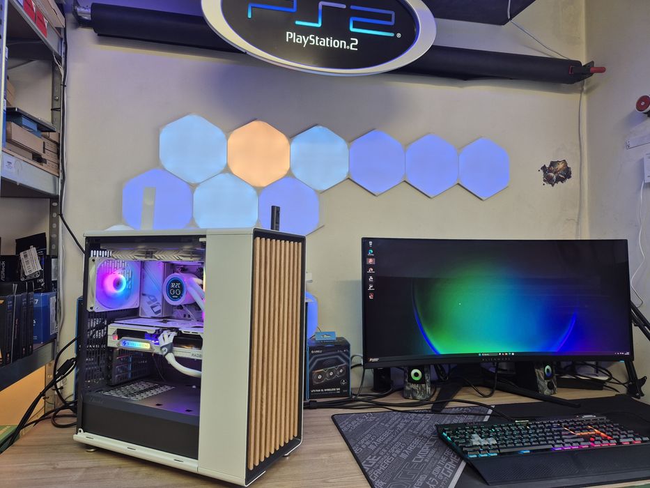 Gaming PC Ryzen 7 32GB RX 9070 XT 2TB ARGB Fractal North