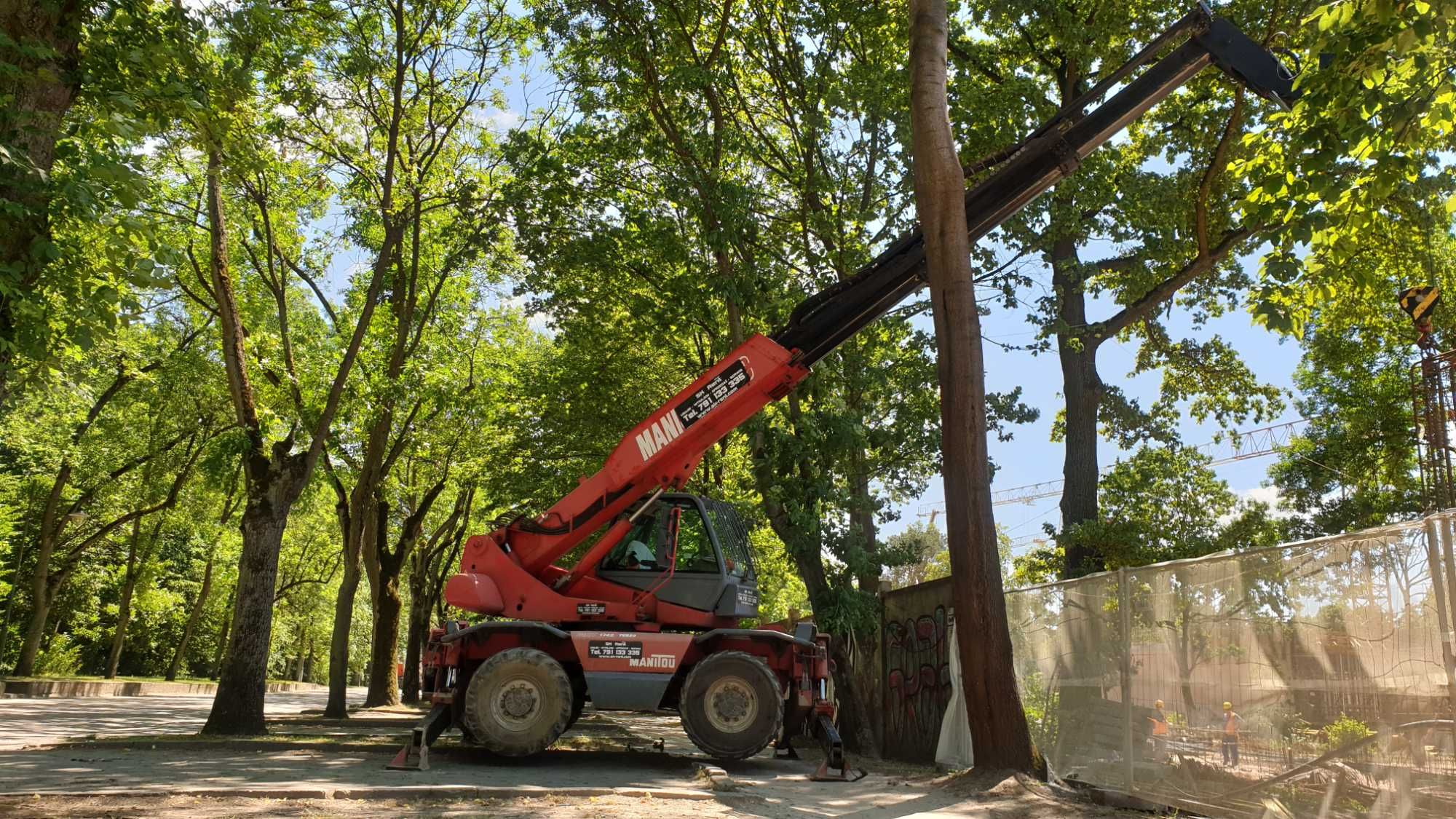 Ładowarka teleskopowa wynajem MRT MANITOU JCB MAGNI od 14 do 30m