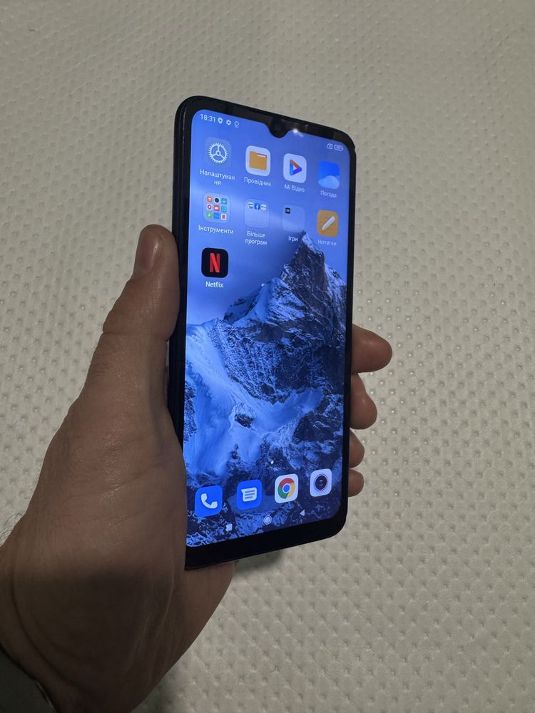 Б/у мобільний телефон Huawei Psmart 2019 3+64