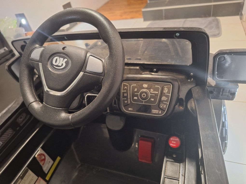 Autko elektryczne Jeep dla dziecka