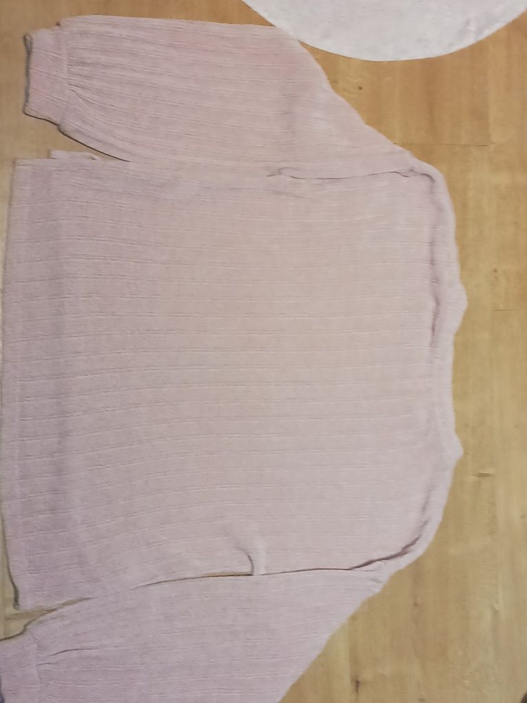 Camisola rosa em exelente estado.