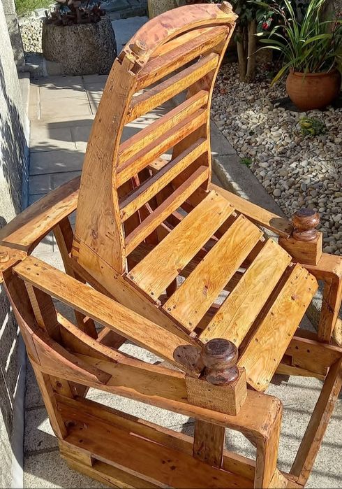 Cadeirão Madeira