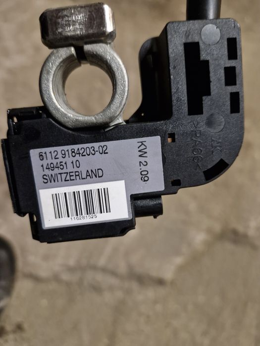 Bmw e60 2009r polift klema minusowa