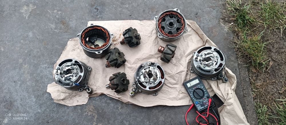 Бак 634-638 ява бардачки сидіння вилка рама мотор циліндри картера CZ