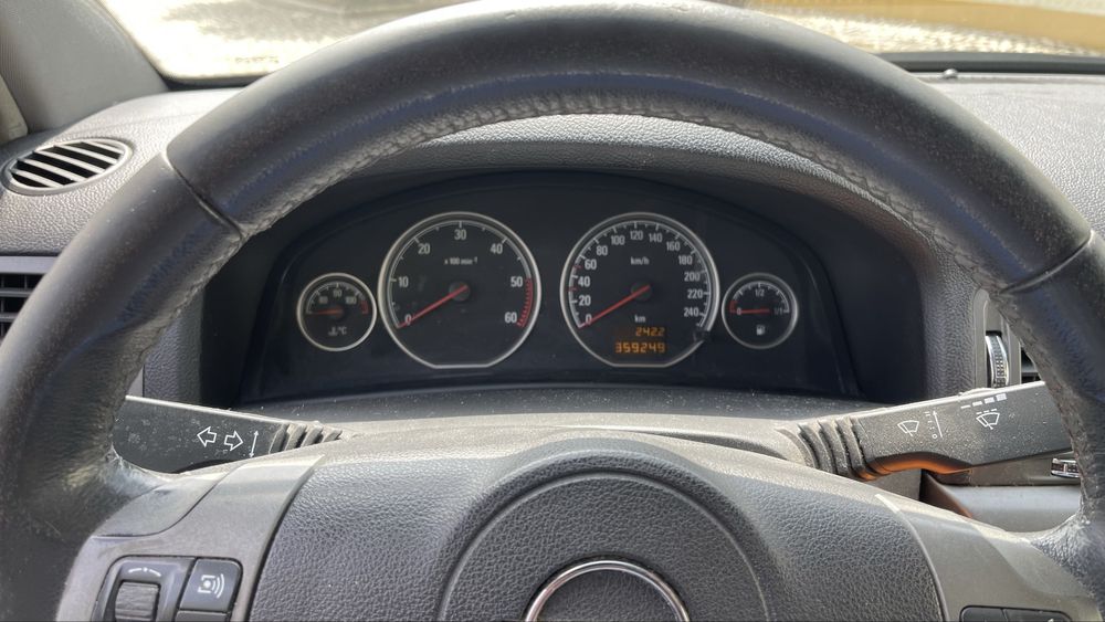 Opel Vectra 1.9 CDTI