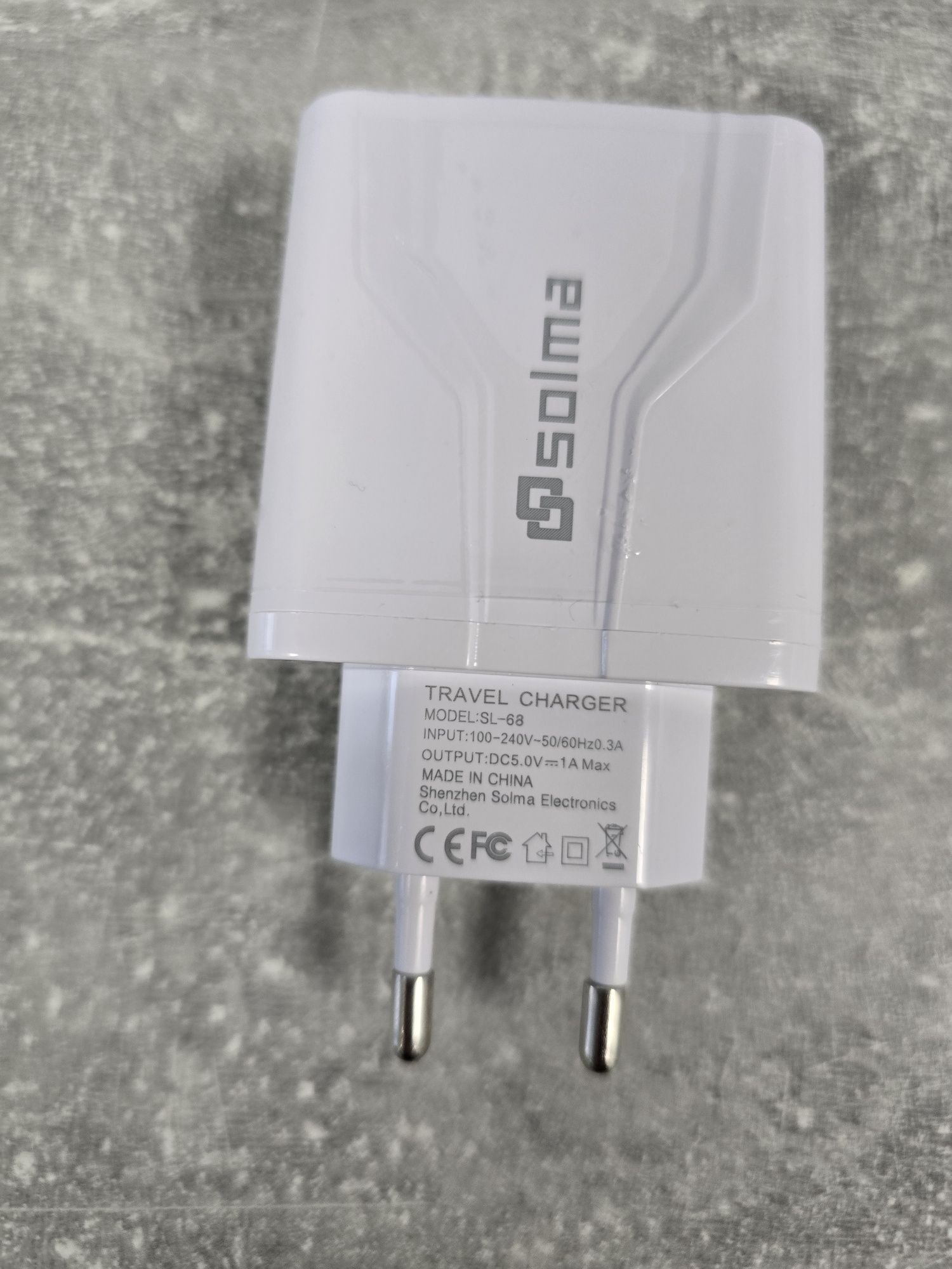 Ładowarka do telefonu Solma .
3 wejścia USB