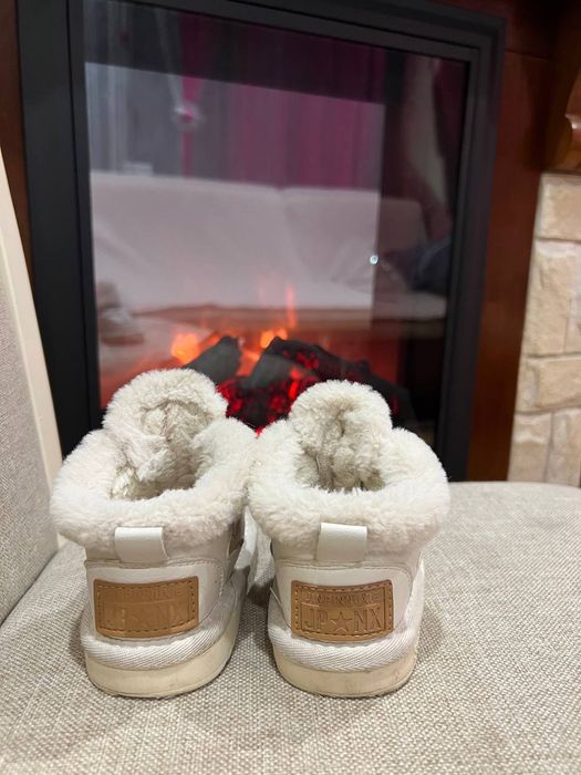 Угги, зимові ботінки