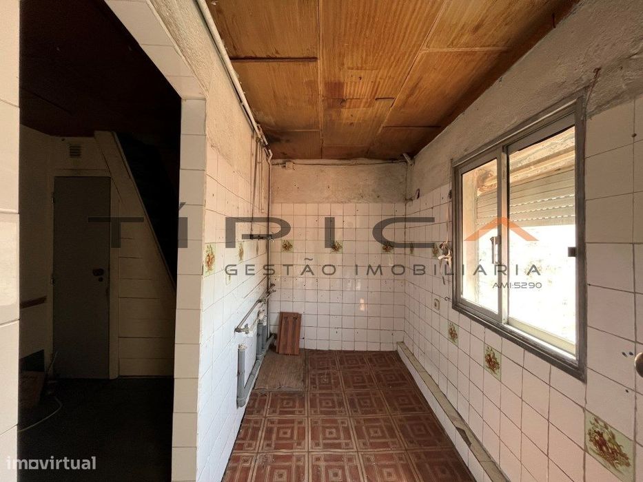 Oportunidade única - Prédio com vista deslumbrante para Monsanto