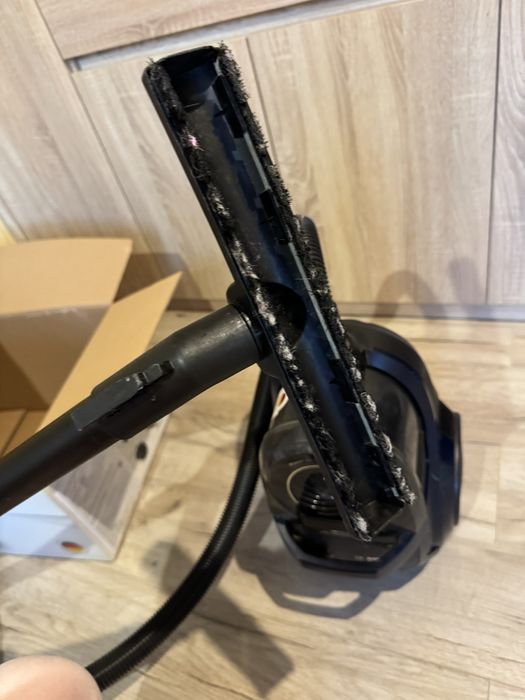 Пилосос для сухого прибирання без мішка Bosch BGS21X320
