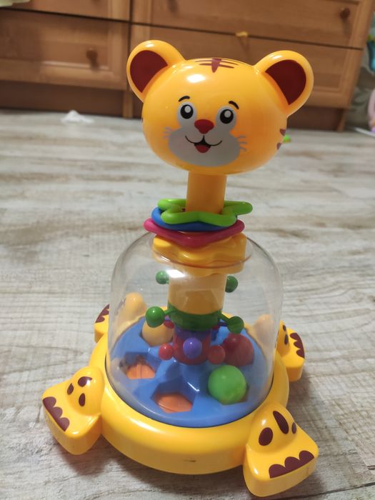 Іграшки для малюків