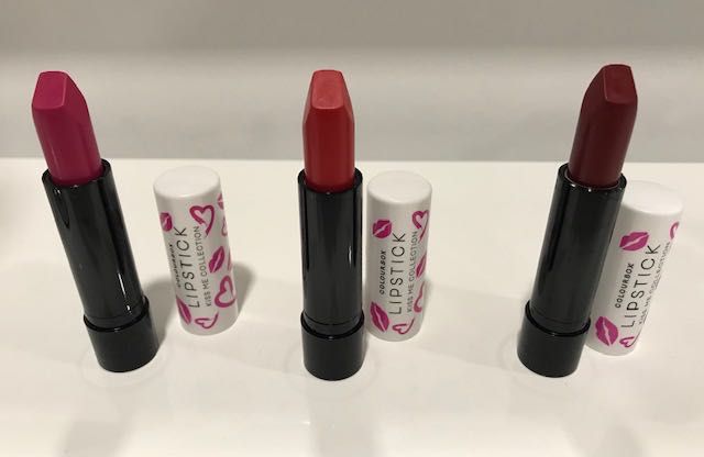 3 Batons Oriflame Novos