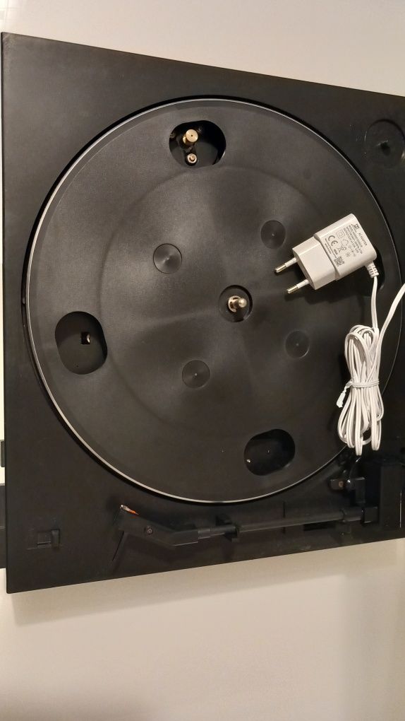 Gramofon JVC AL-E300BK na części.