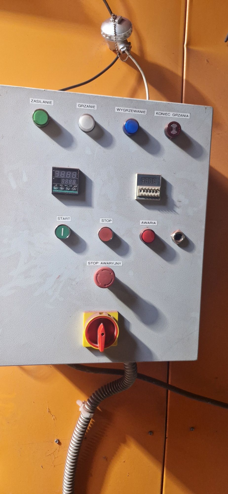 Piec do malowania proszkowego 12KW