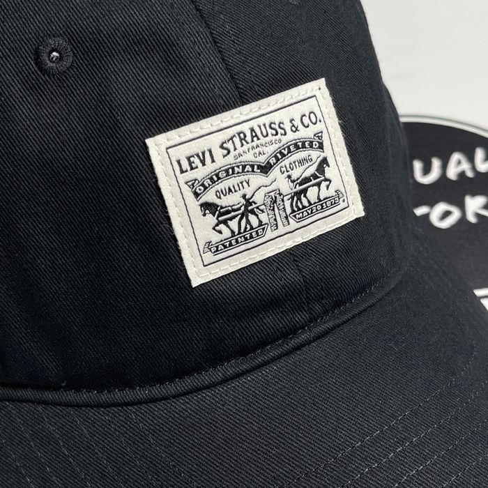 ОРИГІНАЛ Чоловіча Кепка Levis Чорна з США