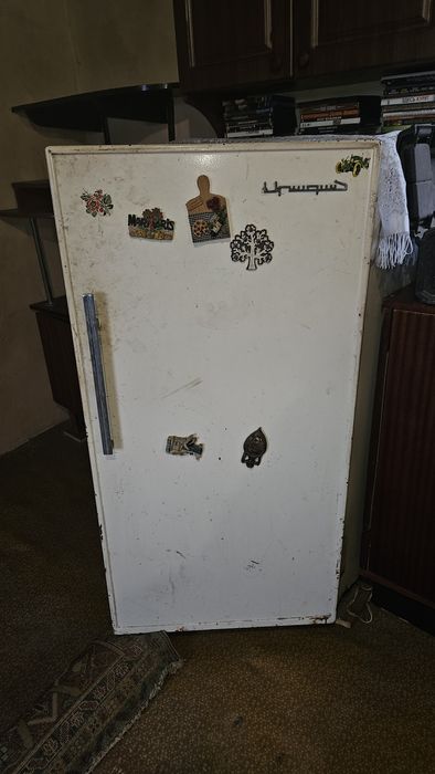 Продам холодильник