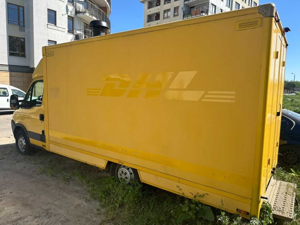 Uniwersalny food truck IVECO DAILY 35S11, 2011r, 115 tys. km, automat