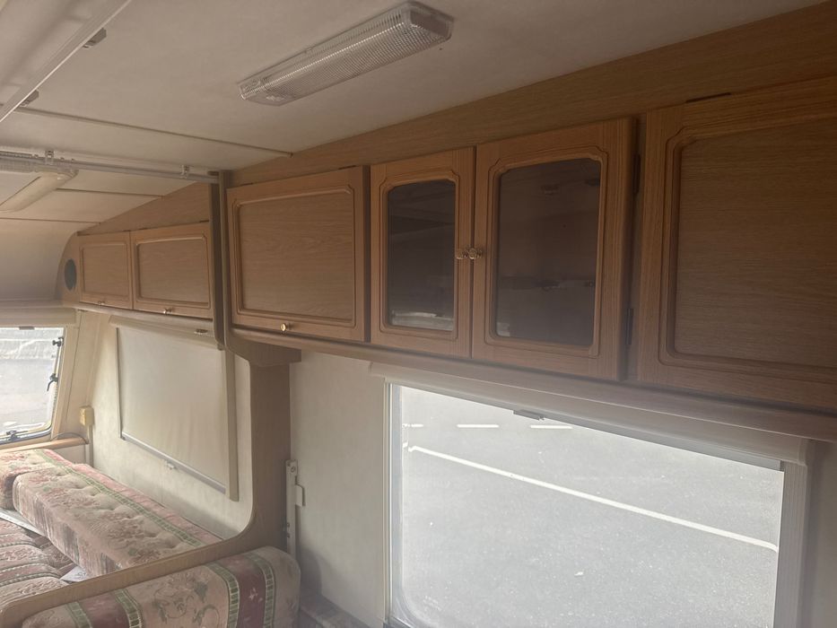 Caravana Compass kesignton 4 camas ano 2000