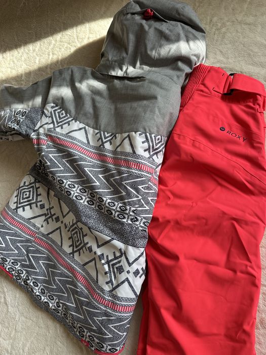 Гірськолижний жіночий костюм рожеві штани сіра куртка Roxy