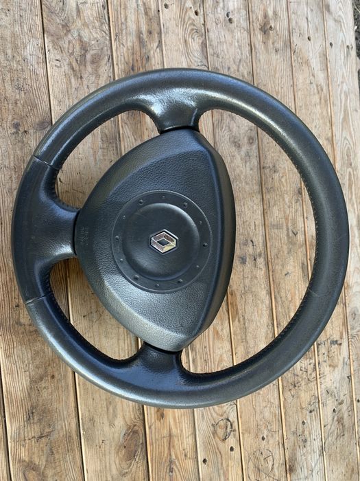 Руль рено лагуна2