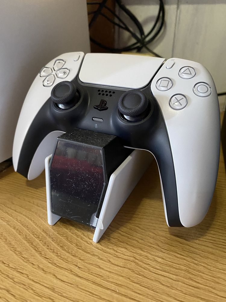 Vendo Ps5 com caixa e com garantia + FC25