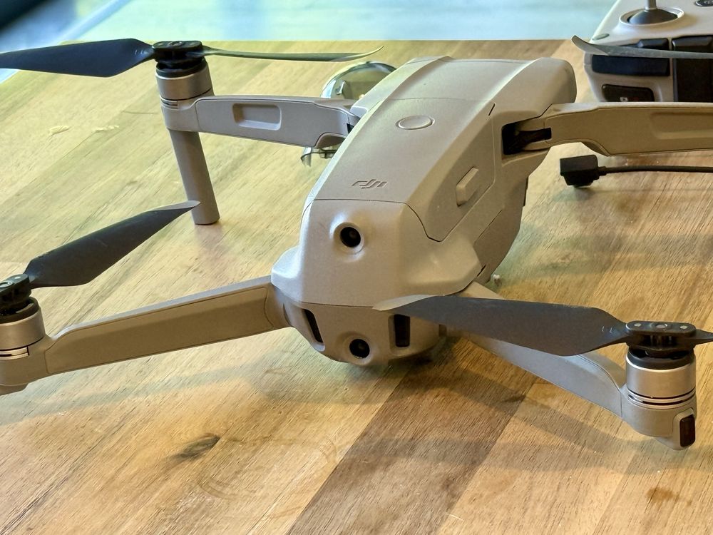 Drone DJI Mavic Air 2 Combo - Excelente Estado - Pouco Uso